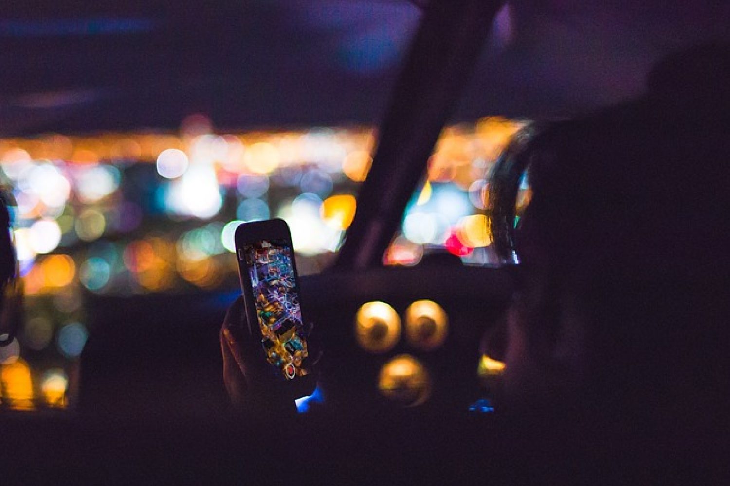 AVOCAT TELEPHONE AU VOLANT