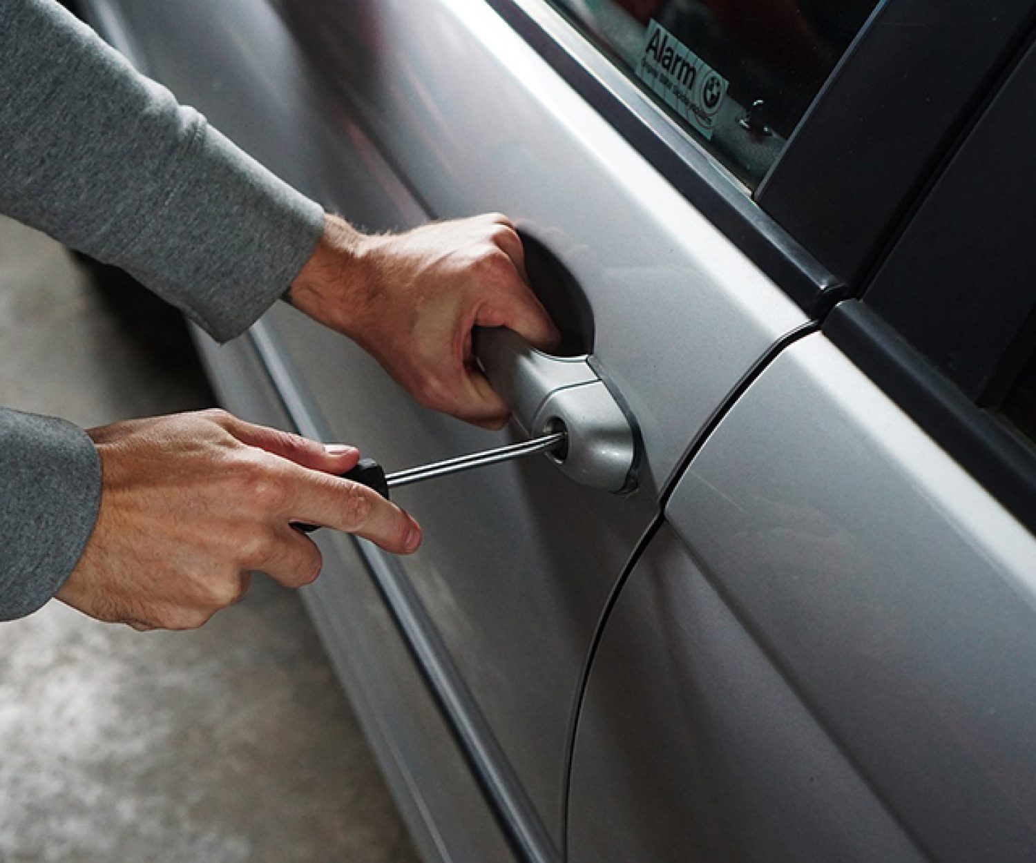 AVOCAT VENDEE VOL DE VOITURE ET REFUS INJUSTIFIE DE L’ASSURANCE